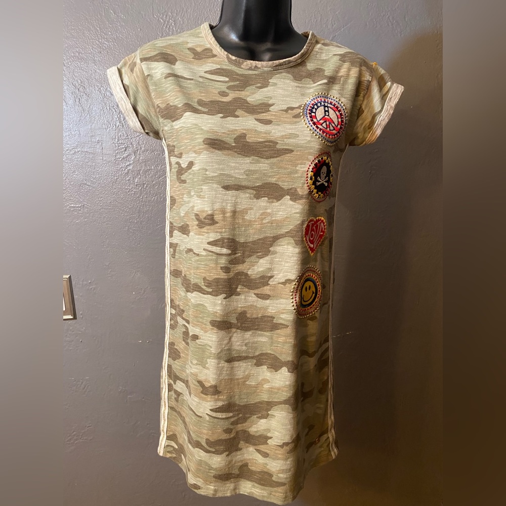BUTTER camo dress with patch detail